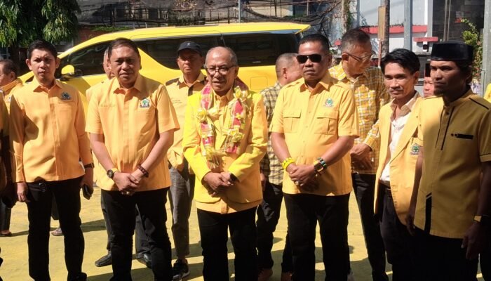 IAS Minta Kader Golkar Tak Anti Kritik, Perbanyak Mendengar
