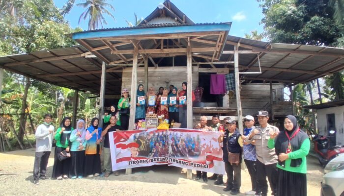 Peduli ODGJ, Lintas Sektor Tiroang Salurkan Bantuan Sembako
