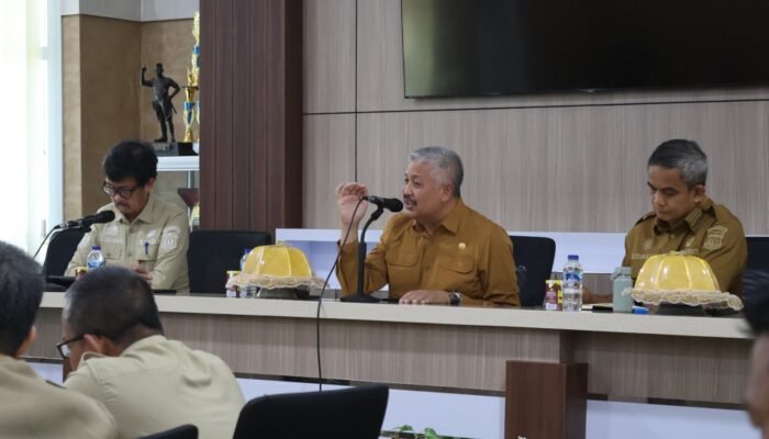 Bahas Kelangkaan BBM dan Kemarau Panjang, Pemda Pinrang Bentuk Posko