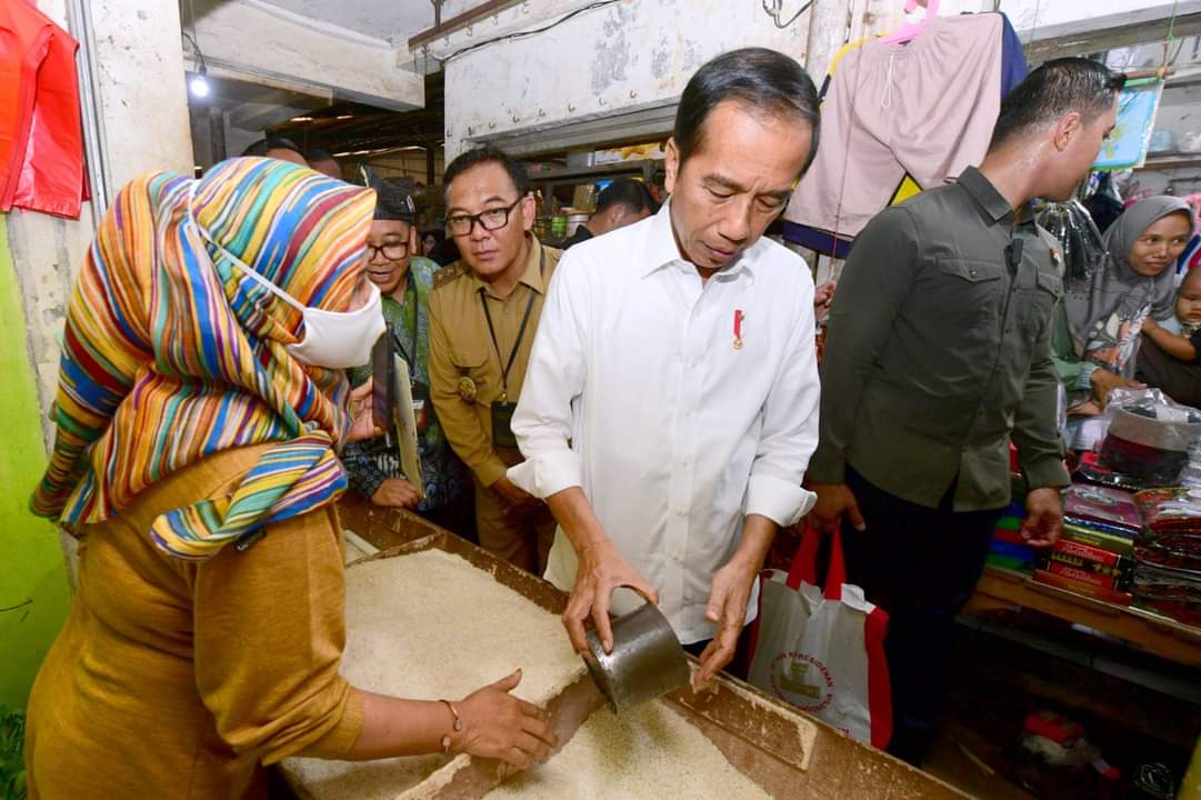 Presiden Jokowi akan melakukan sejumlah peresmian proyek nasional dan mengecek stok beras yang ada di Sulsel