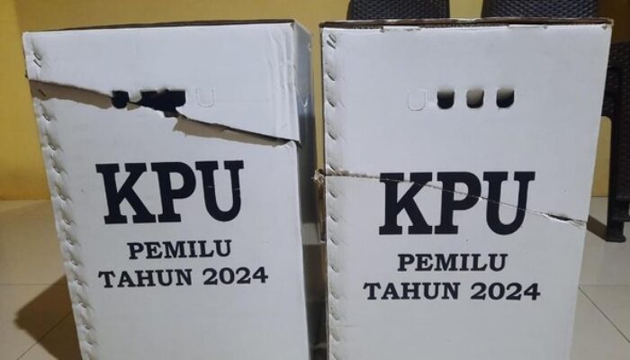 Oknum Caleg di Sidrap Ngamuk Rusak Kotak Suara Pakai Samurai
