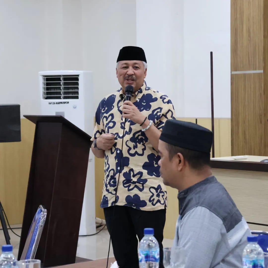 Bupati Pinrang Andi Irwan Hamid saat buka puasa bersama di RSUD Lasinrang