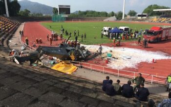 Dua Helikopter Angkatan Laut Malaysia Terlibat Tabrakan di Kota Lumut (IST).