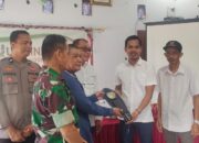 Umrindo Peduli Salurkan Bantuan 1000 Lampu PJU di Pinrang