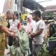 Bupati Pinrang Andi Irwan Hamid menyalurkan bantuan kepada sejumlah korban kebakaran rumah di Kabupaten Pinrang, Selasa (16/4).