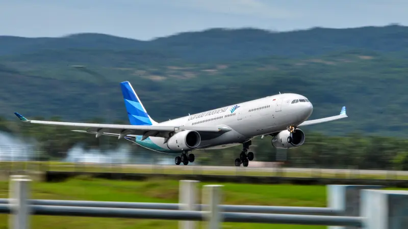 Garuda Indonesia Beri Penjelasan Terkait Insiden Mesin Pesawat Terbakar