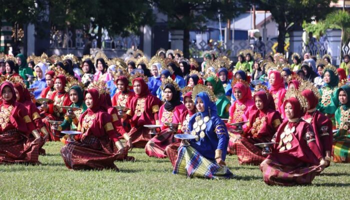 Sulsel Raih 2 Rekor MURI Melalui Tari Padduppa, Ini Sejarahnya