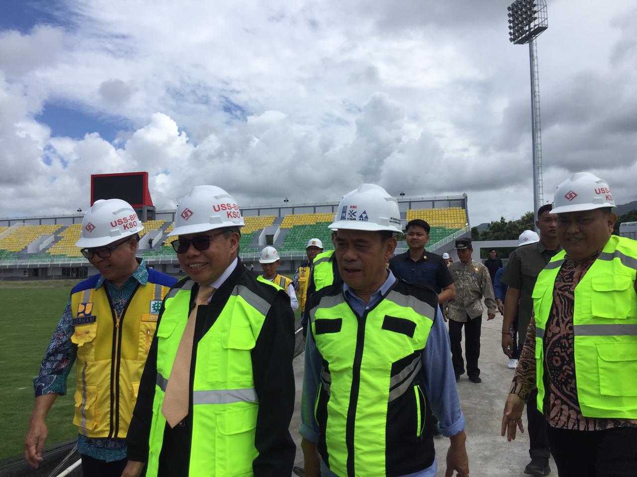 Anggota Komisi II DPR RI Taufan Pawe (TP) memantau progres renovasi Stadion Gelora BJ Habibie di Kota Parepare, Sulawesi Selatan (Sulsel). Taufan menilai stadion sudah layak digunakan pada Februari 2025 mendatang