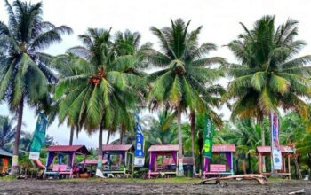 Pantai Salopi (Dok. Kemenparekraf RI).