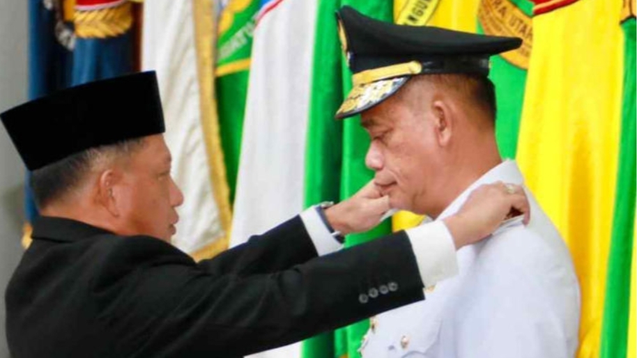 Menteri Dalam Negeri (Mendagri) Muhammad Tito Karnavian resmi melantik Prof. Fadjry Djufry sebagai Penjabat (Pj) Gubernur Sulawesi Selatan (Sulsel) (Angindai.com / IST)