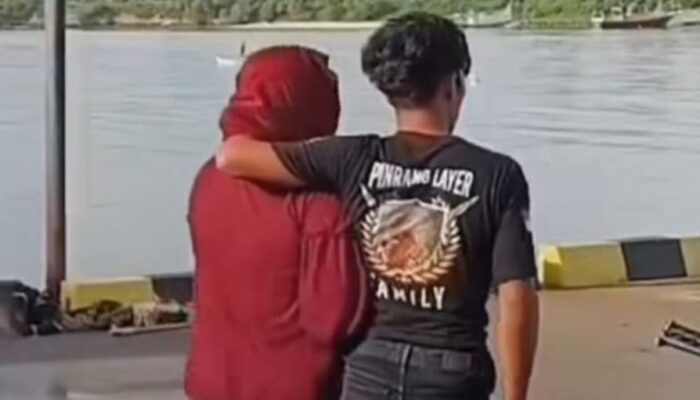 Kisah Bojes dan Lia di Pelabuhan Passarrang Membuat Kapal Telat Berangkat