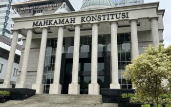 MK juga memerintahkan KPU Palopo untuk melaksanakan pemungutan suara ulang (PSU) dalam waktu maksimal 90 hari sejak putusan ini dibacakan