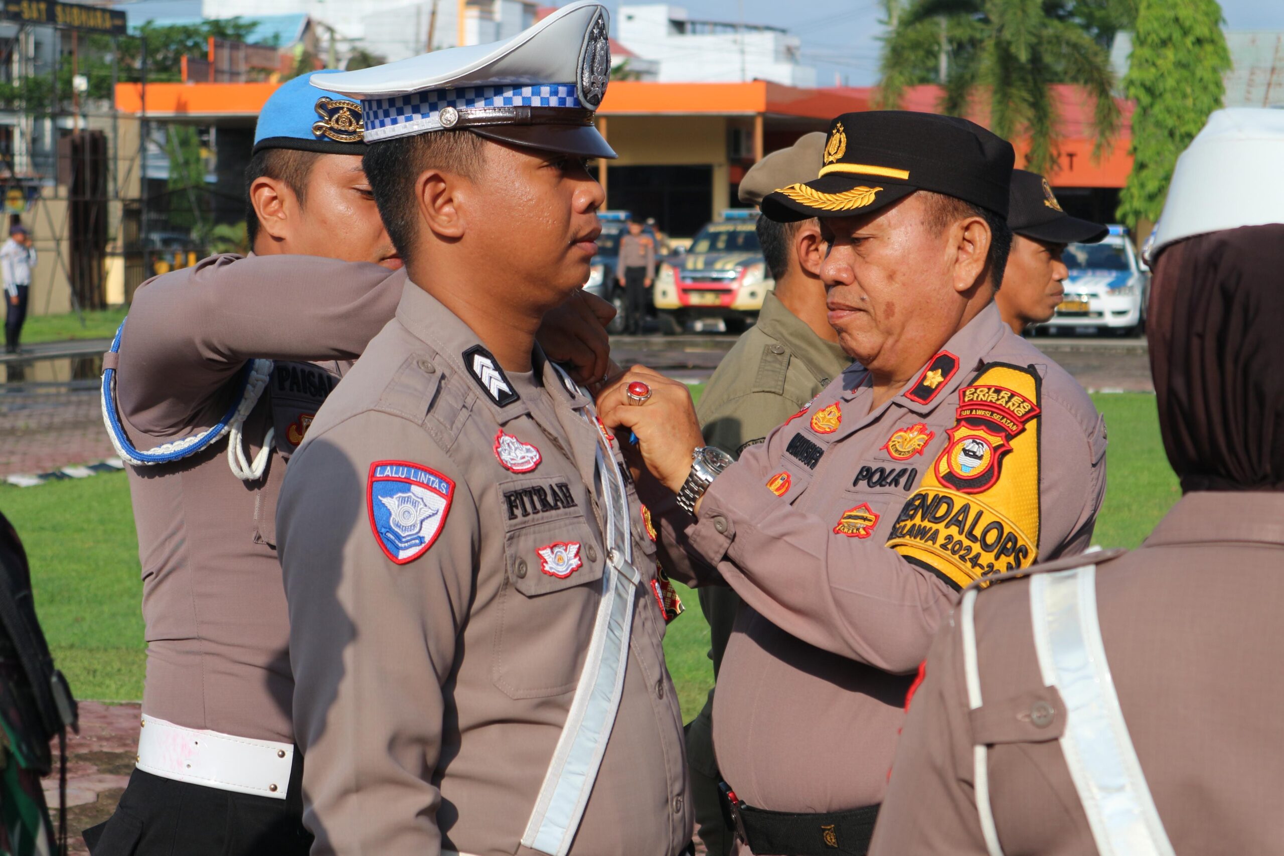 Polres Pinrang menggelar Apel Pasukan Operasi Keselamatan Pallawa 2025