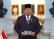 Foto: Presiden RI, Prabowo Subianto Menandatangani Keppres Pengangkatan Dewas dan Badan Pelaksana BPI Danantara. (Tangkapan Layar Youtube Sekretariat Presiden)