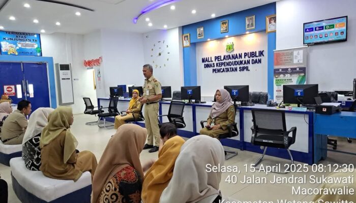 Dinas Dukcapil Pinrang Briefing Rutin Tingkatkan Kualitas Pelayanan Kependudukan