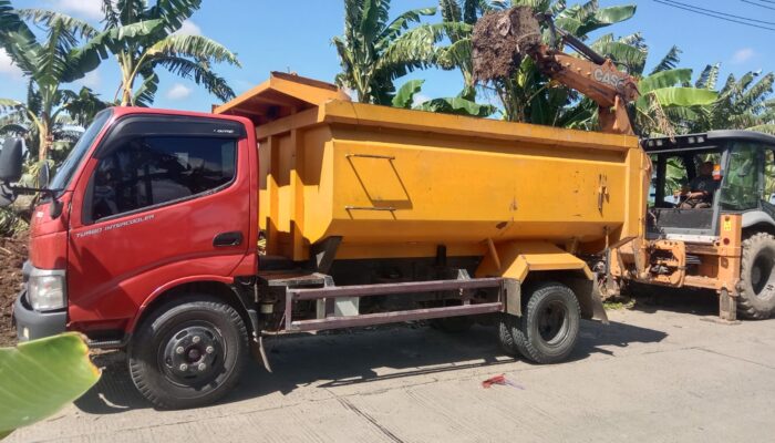 Aksi Cepat Pemkab Pinrang: Tumpukan Sampah di Jalan Langnga Dipindahkan