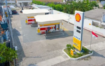 Kelangkaan BBM melanda SPBU swasta seperti Shell dan BP AKR sejak Agustus 2025. Pertamina Patra Niaga belum menerima permintaan suplai