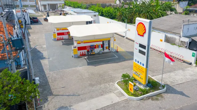 Kelangkaan BBM melanda SPBU swasta seperti Shell dan BP AKR sejak Agustus 2025. Pertamina Patra Niaga belum menerima permintaan suplai