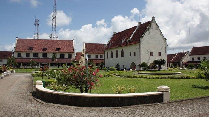 Benteng Fort Rotterdam dianggap sebagai benteng termegah di Sulawesi Selatan, bahkan pernah disebut sebagai benteng terbaik di Asia - angindai.com