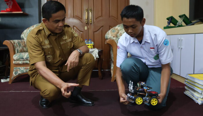 Wujud Generasi Emas Pinrang, Siswa MAN Pinrang Siap Berkompetisi di Grand Final Robotik Nasional
