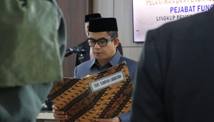 Wabup Pinrang Lantik Pejabat Fungsional Inspektorat, Tekankan Sumpah Jabatan